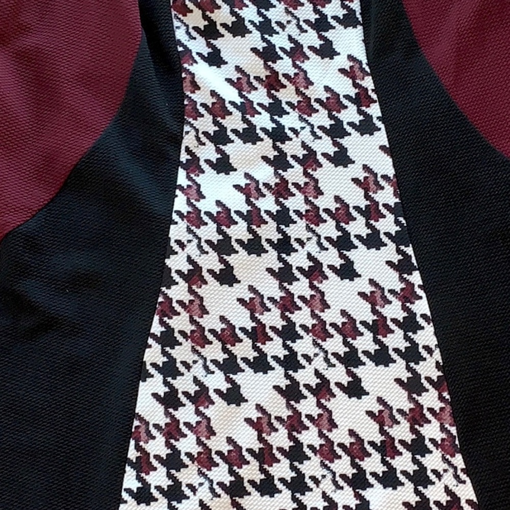 Color block - Picture 3 of 4